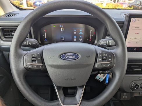 New 2025 Ford Maverick XL image 36