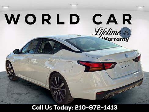 Used 2022 Nissan Altima 2.5 SR FWD image 8