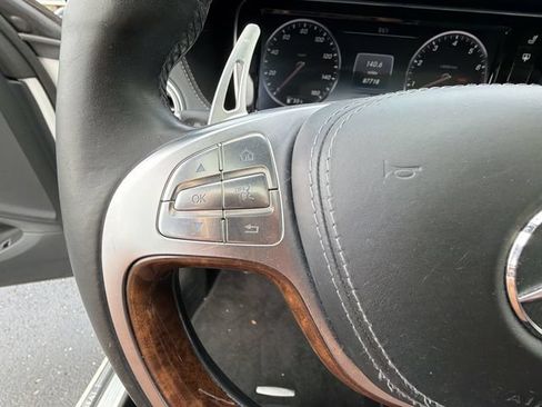 Used 2016 Mercedes-Benz S 550 4MATIC Sedan image 31
