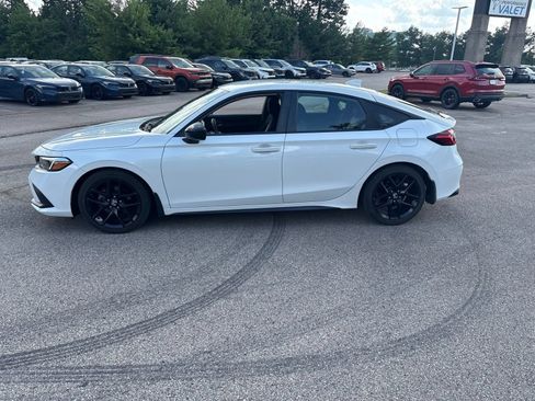 Used 2022 Honda Civic Sport image 2