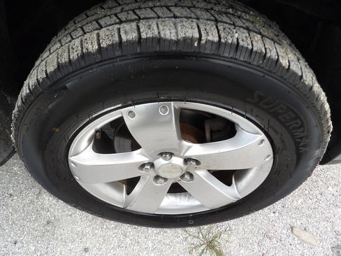 Used 2006 Pontiac Torrent 2WD image 13