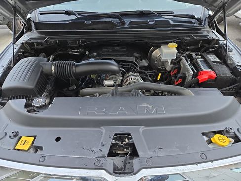 Used 2022 RAM 1500 Laramie AWD/4WD image 28