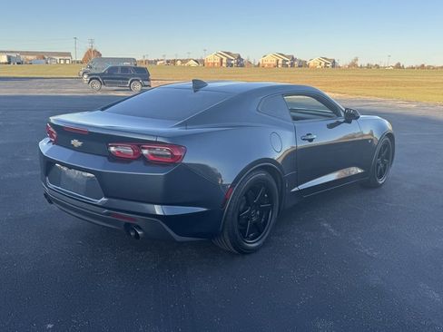 Used 2019 Chevrolet Camaro LT image 7