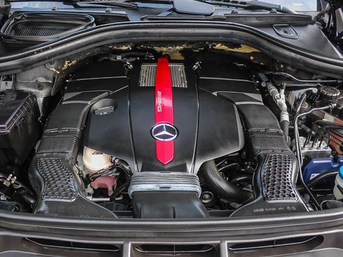 Used 2018 Mercedes-Benz GLE 43 AMG 4MATIC image 30