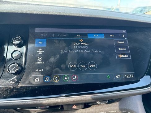 Used 2022 Buick Envision Avenir w/ Technology Package II image 16