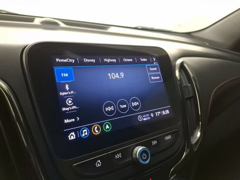 Used 2022 Chevrolet Equinox RS w/ Infotainment Package FWD image 23