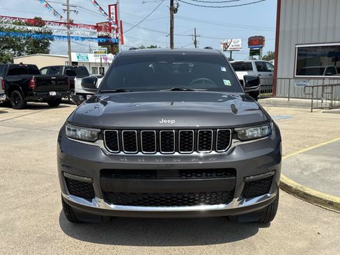 Used 2024 Jeep Grand Cherokee L Limited RWD image 2