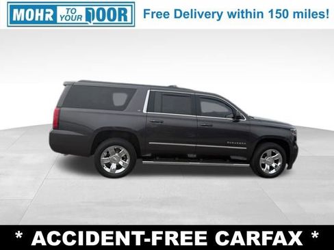 Used 2018 Chevrolet Suburban LT w/ LT Signature Package image 6