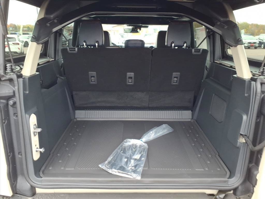 New 2025 Ford Bronco Raptor w/ Interior Carbon Fiber Pack AWD/4WD image 11