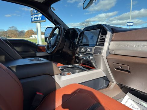 Used 2022 Ford F250 King Ranch w/ King Ranch Ultimate Package image 12