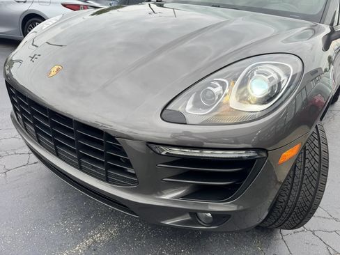 Used 2018 Porsche Macan AWD/4WD image 9