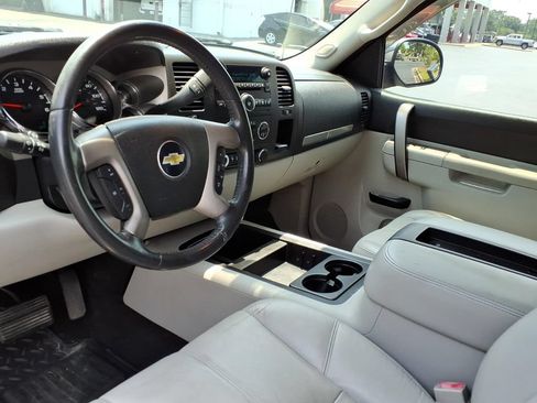 Used 2011 Chevrolet Silverado 1500 LT w/ All-Star Edition RWD image 13