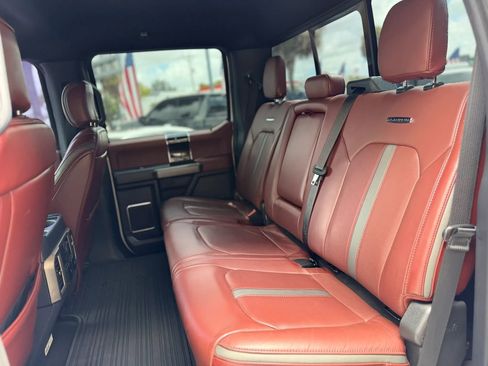 Used 2022 Ford F450 Platinum w/ FX4 Off-Road Package image 20