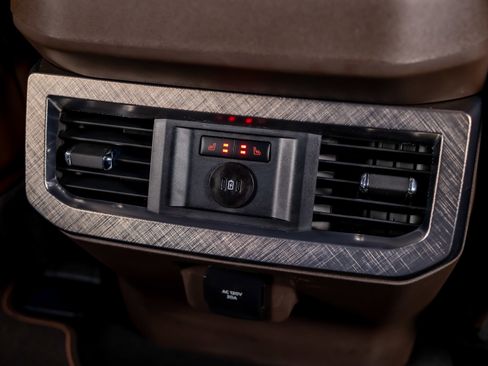 Used 2025 Ford F350 King Ranch w/ Chrome Package image 35