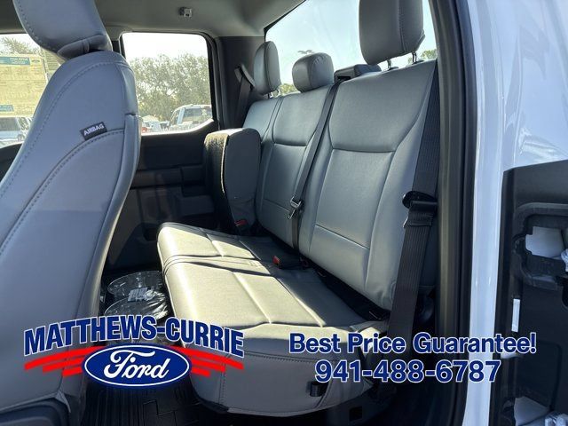 New 2026 Ford F250 XL w/ XL Driver Assist Package RWD image 8