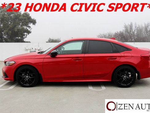 Used 2023 Honda Civic Sport image 4