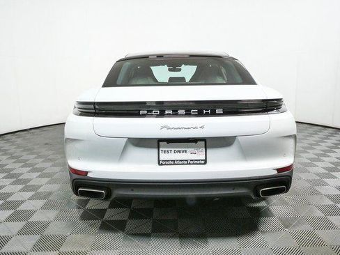 New 2026 Porsche Panamera image 30