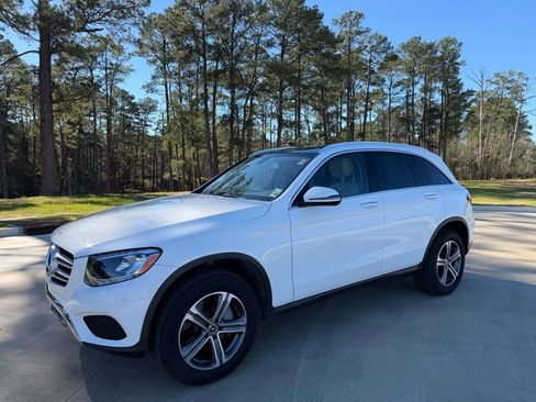 Used 2019 Mercedes-Benz GLC 300 image 1