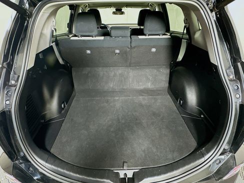 Used 2018 Toyota RAV4 XLE image 27