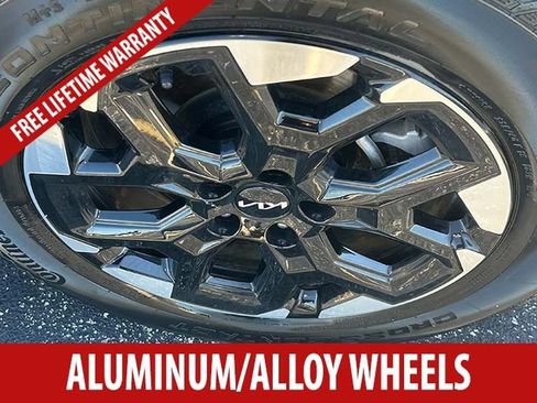 Used 2025 Kia Sorento S w/ Panoramic Sunroof Package FWD image 6
