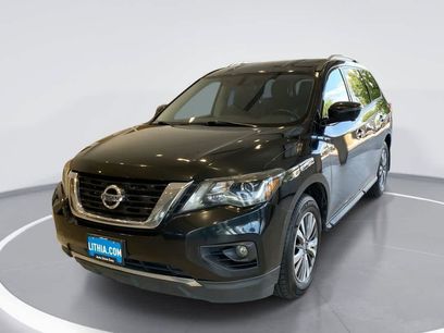 Used 2019 Nissan Pathfinder SL