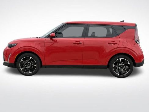 Used 2023 Kia Soul EX image 8