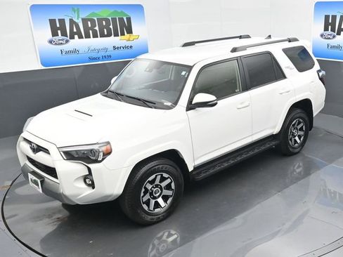 Used 2024 Toyota 4Runner TRD Off-Road Premium image 24