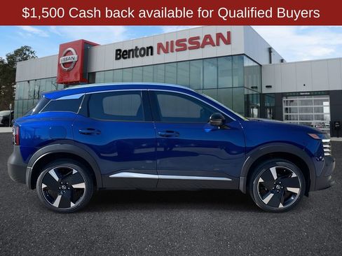 New 2026 Nissan Kicks SR image 3