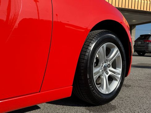 Used 2023 Dodge Charger SXT image 12