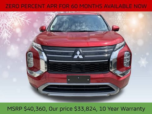 New 2025 Mitsubishi Outlander SE image 3