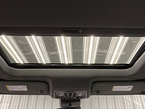 Used 2025 GMC Sierra 3500 Denali image 35