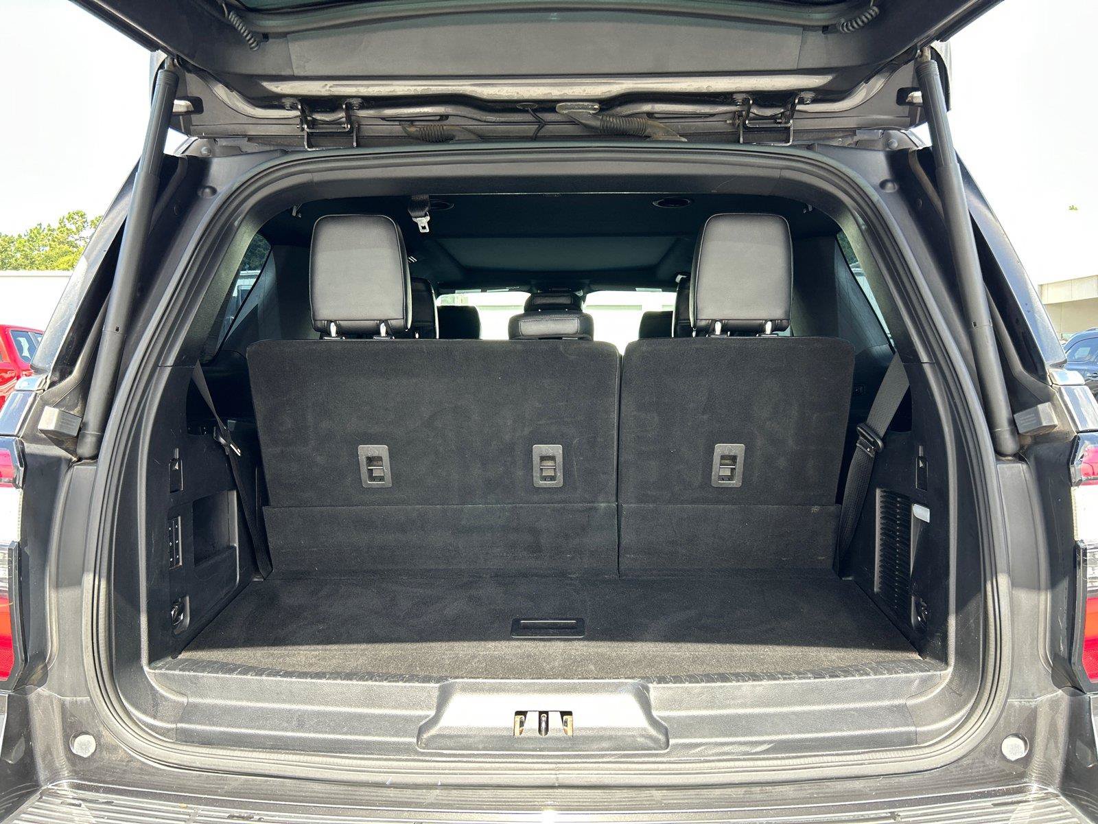 Used 2019 Ford Expedition Limited w/ Equipment Group 301A RWD image 6