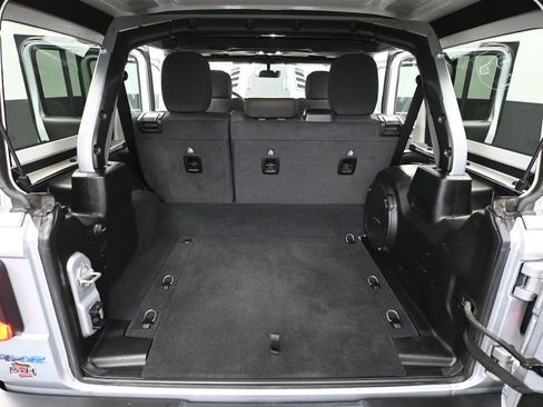 Used 2023 Jeep Wrangler Unlimited Rubicon 4xe w/ Steel Bumper Group image 40