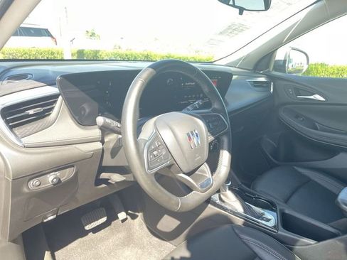 Used 2024 Buick Encore GX Sport Touring FWD image 10