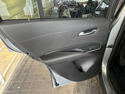 Used 2025 Cadillac XT4 Sport FWD image 30