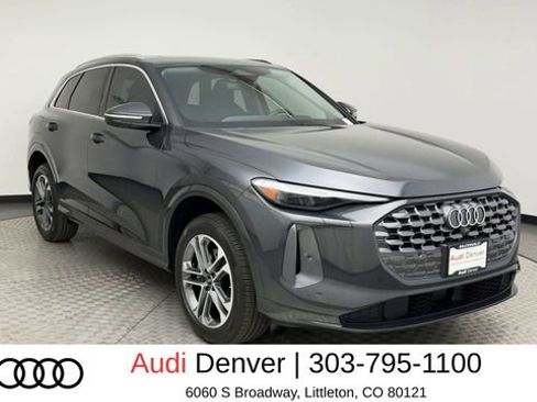 Used 2025 Audi Q5 Premium Plus w/ Premium Plus AWD/4WD image 8
