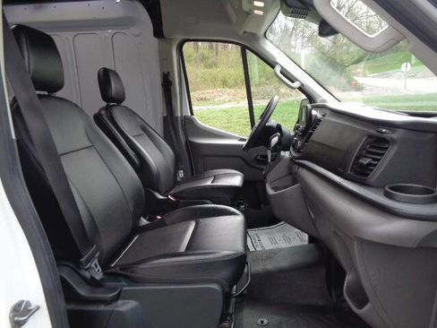 Used 2023 Ford Transit 250 Medium Roof image 19