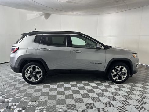 Used 2021 Jeep Compass Limited FWD image 9