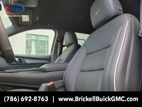 New 2025 Buick Enclave Sport Touring w/ Power Package FWD image 23