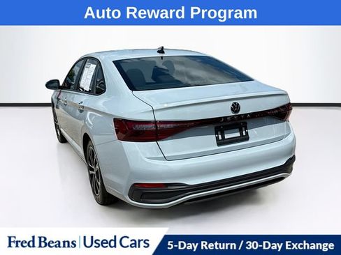 Used 2026 Volkswagen Jetta Sport FWD image 7