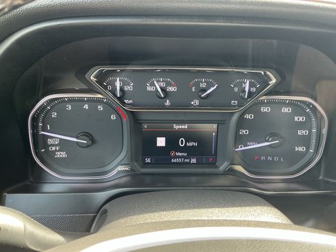 Used 2019 GMC Sierra 1500 SLT w/ SLT Premium Plus Package AWD/4WD image 19