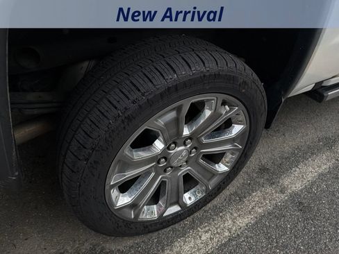 Used 2018 GMC Sierra 1500 Denali w/ Denali Ultimate Package AWD/4WD image 8