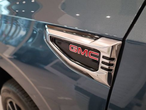 Used 2025 GMC Yukon XL Denali w/ Denali Reserve Package AWD/4WD image 14