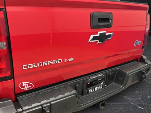 Used 2020 Chevrolet Colorado ZR2 w/ Colorado ZR2 Bison Edition AWD/4WD image 36