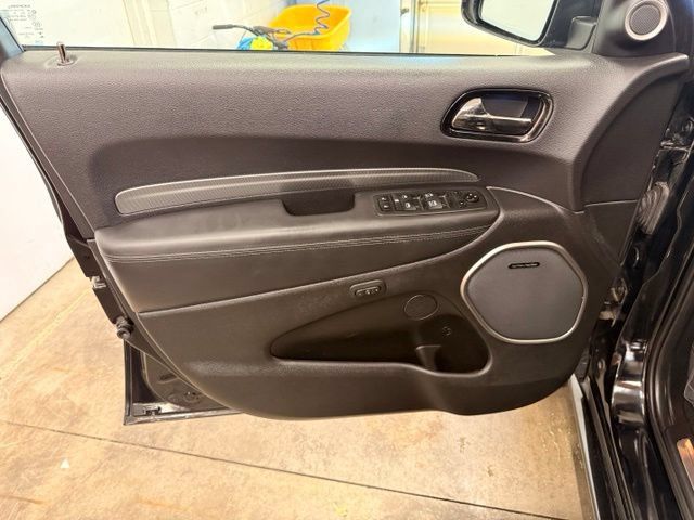 Used 2020 Dodge Durango R/T w/ Technology Group AWD/4WD image 8