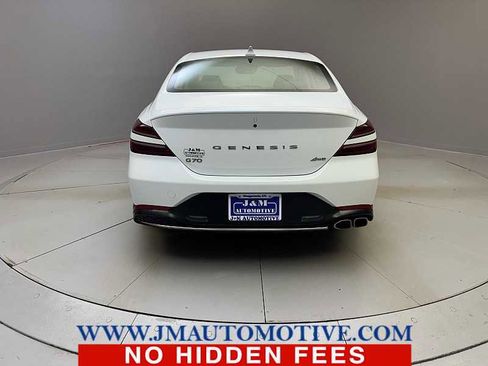 Used 2023 Genesis G70 2.0T image 4