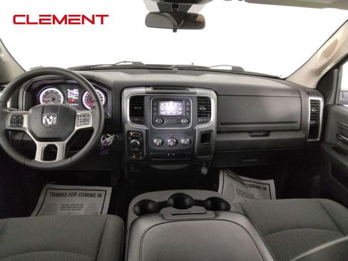 Used 2024 RAM 1500 Classic SLT AWD/4WD image 29