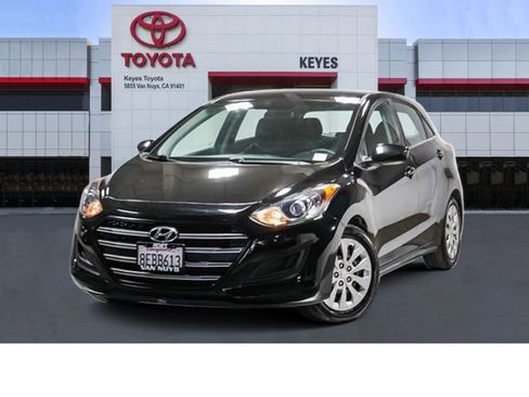 Used 2016 Hyundai Elantra GT image 1