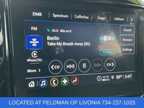 Used 2023 Chevrolet Traverse LT FWD image 13