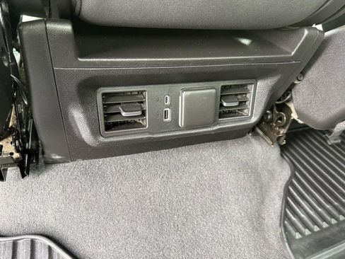 Used 2024 Chevrolet Silverado 2500 LT w/ Convenience Package image 16